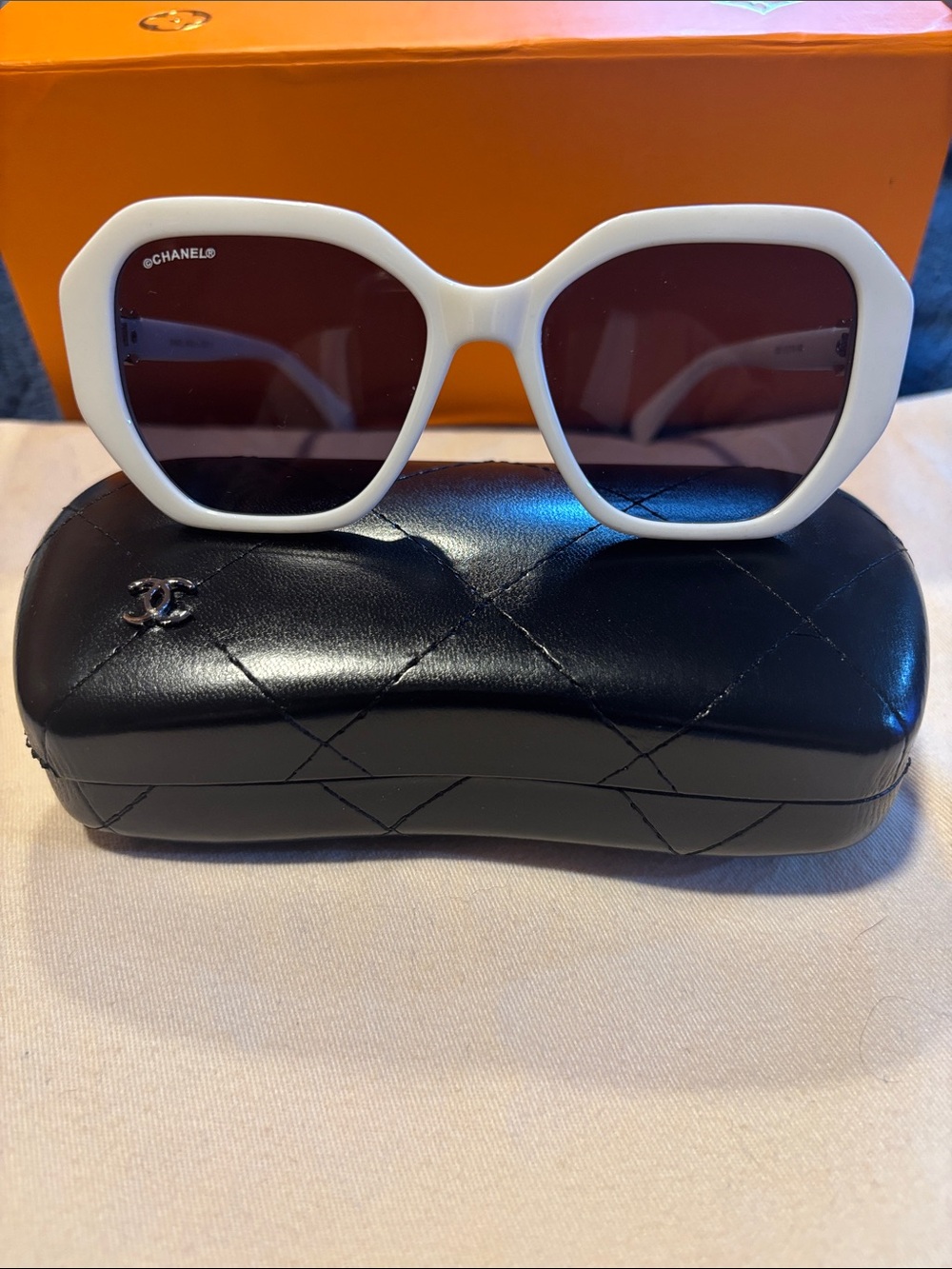 Classic CHANEL White Oversized Geometric Sunglasses with Brown Lenses